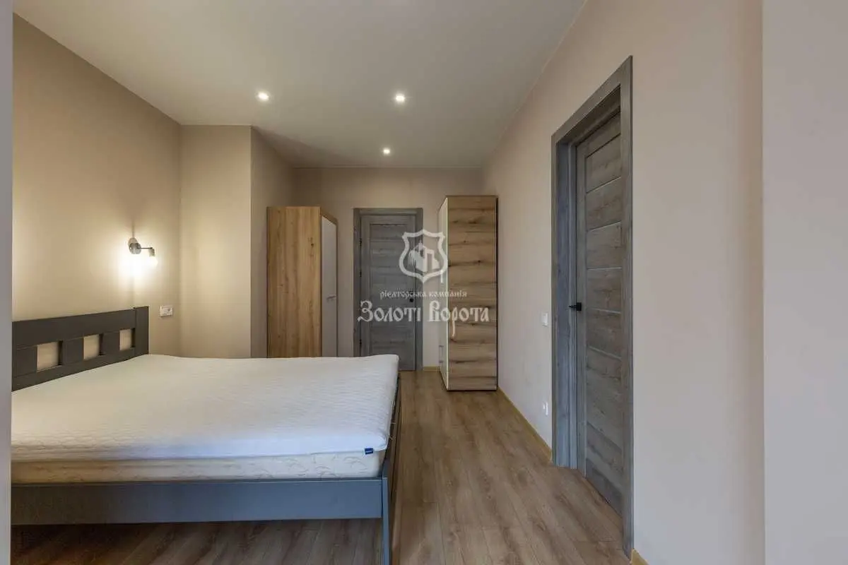 Фото Selling a 1-room apartment, 47.2 sq.m., Zarichna Street 6к2 Kyiv, price: 103500 USD, code 8462