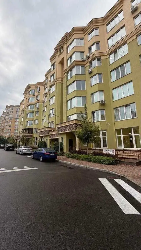 Фото Selling a 1-room apartment, 37.9 sq.m., 7 Sofiivska Borschahivka, price: 77000 USD, code 8463