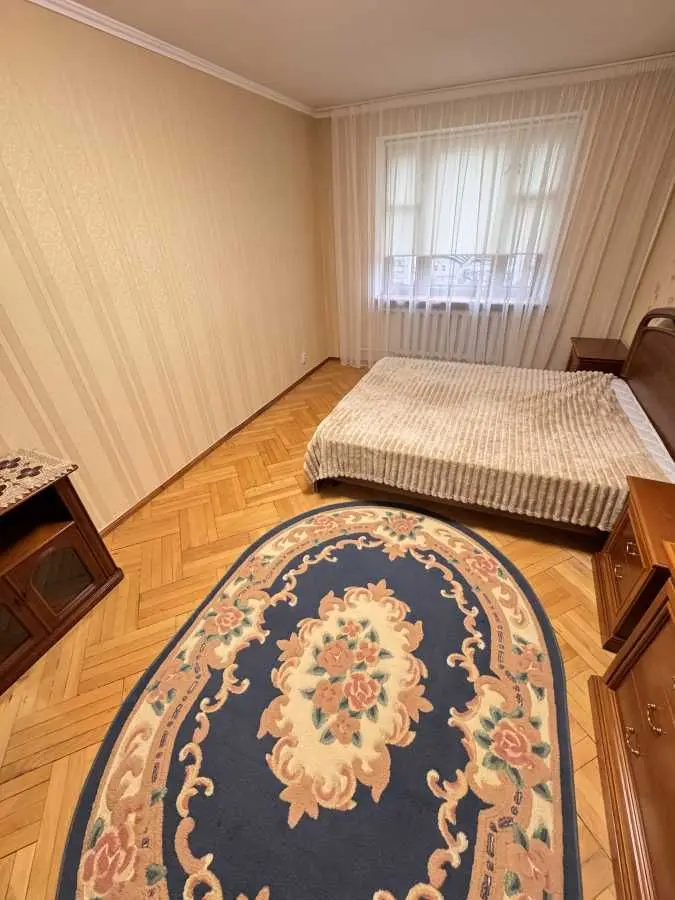Фото Rent a 3-room apartment, Heroiv Stalinhrada Avenue  Kyiv for long-term rent, price: 20999 UAH, code 8465
