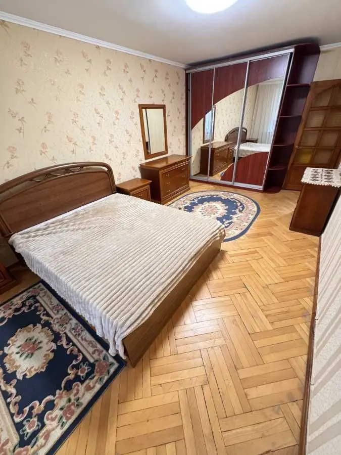 Фото Rent a 3-room apartment, Heroiv Stalinhrada Avenue  Kyiv for long-term rent, price: 20999 UAH, code 8465