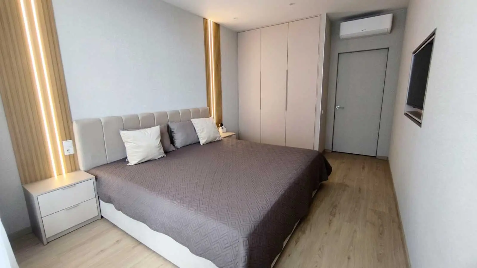 Фото Rent a 1-room apartment, Rodyny Kristeriv street  Kyiv for long-term rent, price: 27000 UAH, code 8467