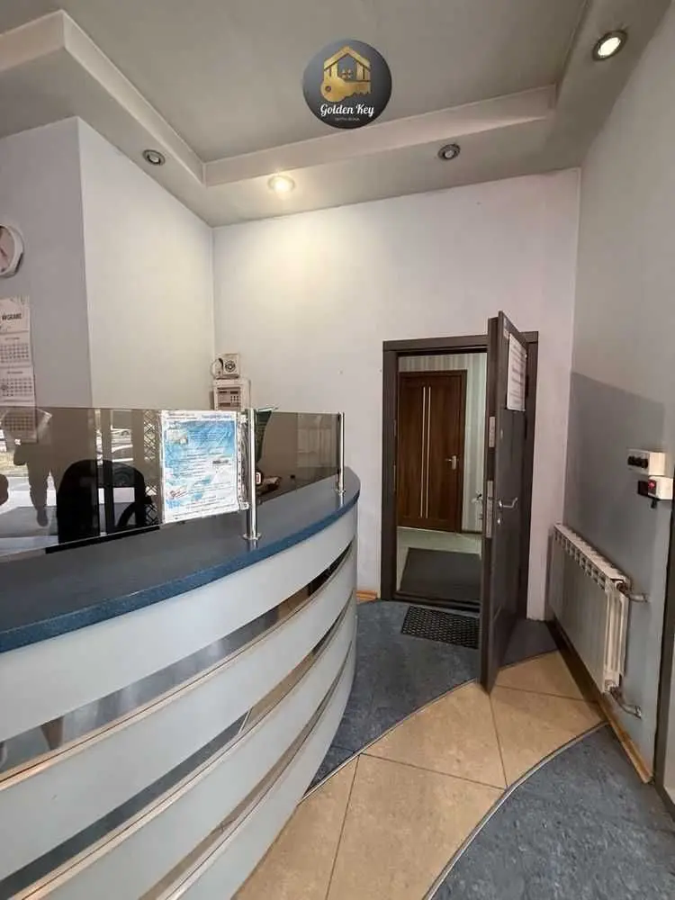 Фото Selling an office, 29.2 sq.m., Yevhena Sverstiuka Street  Kyiv, price: 60000 USD, code 8469