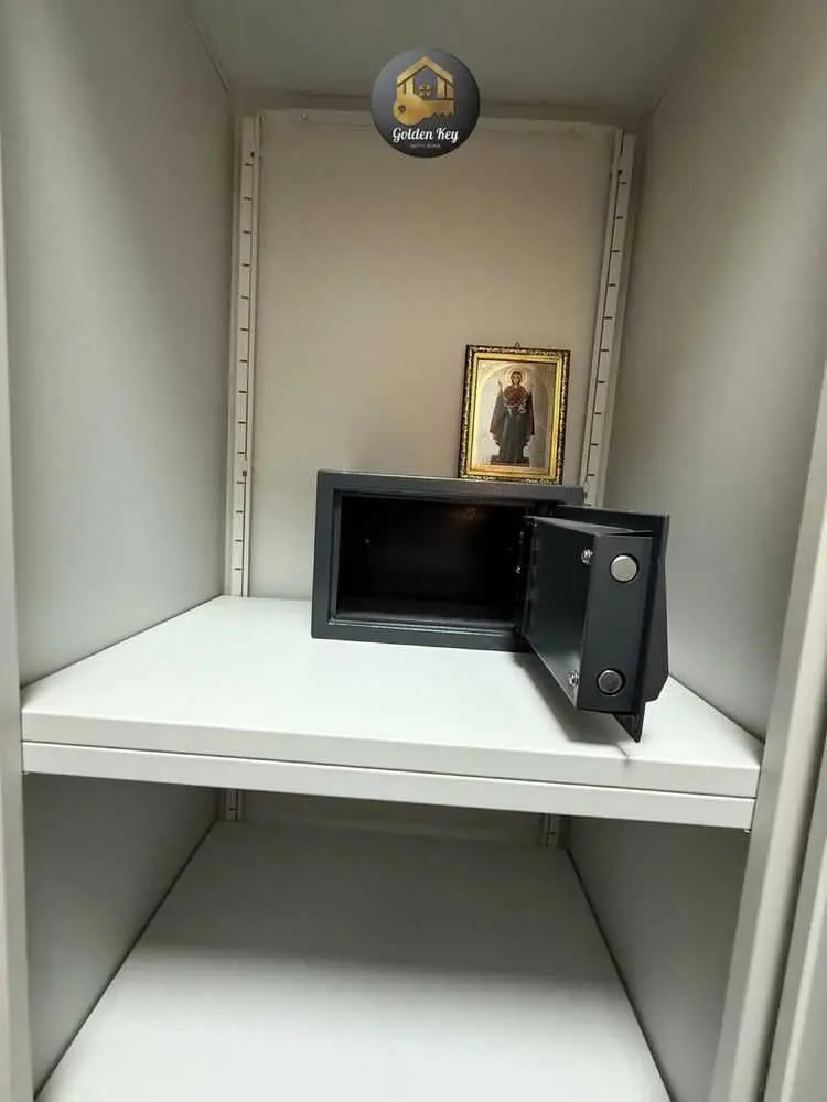 Фото Selling an office, 29.2 sq.m., Yevhena Sverstiuka Street  Kyiv, price: 60000 USD, code 8469