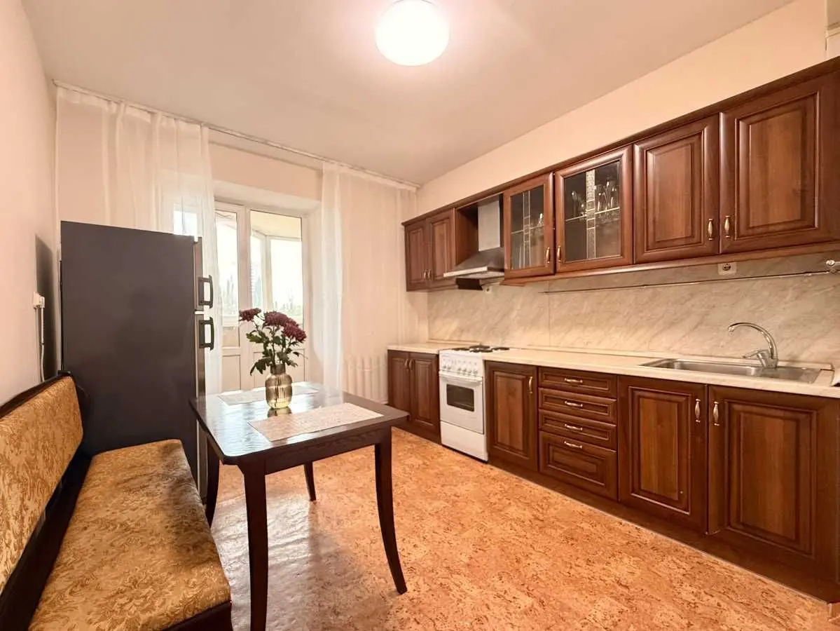 Фото Selling a 1-room apartment, 51.1 sq.m., Boryspilska Street  Kyiv, price: 57500 USD, code 8472