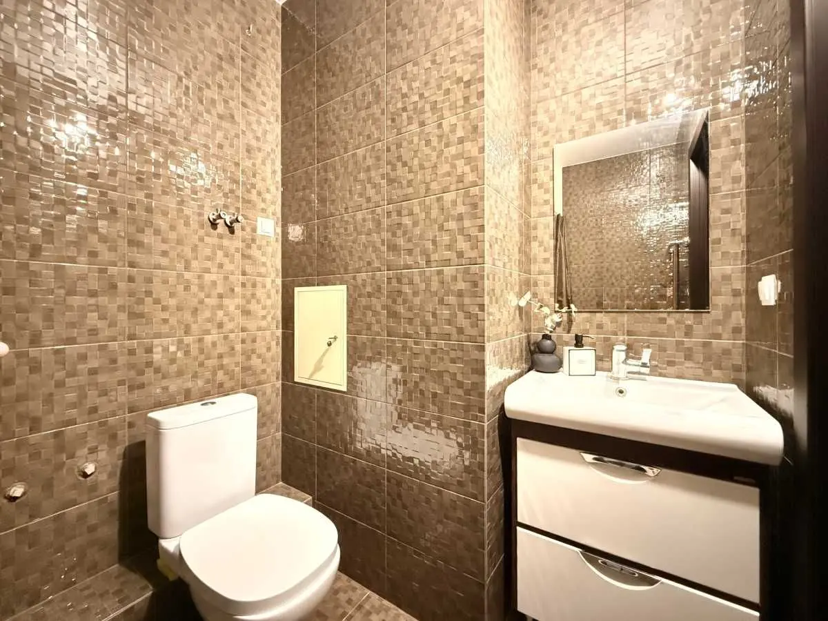 Фото Selling a 1-room apartment, 51.1 sq.m., Boryspilska Street  Kyiv, price: 57500 USD, code 8472
