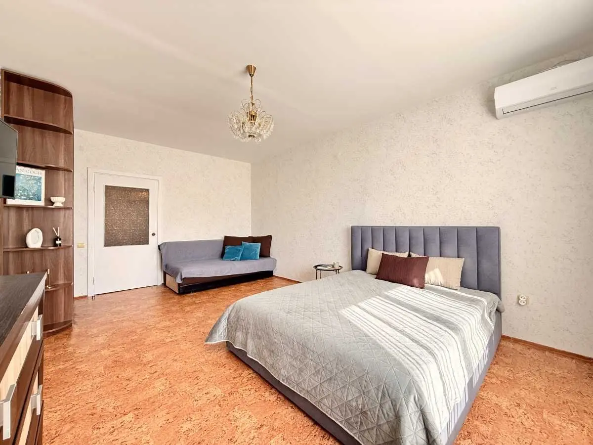 Фото Selling a 1-room apartment, 51.1 sq.m., Boryspilska Street  Kyiv, price: 57500 USD, code 8472