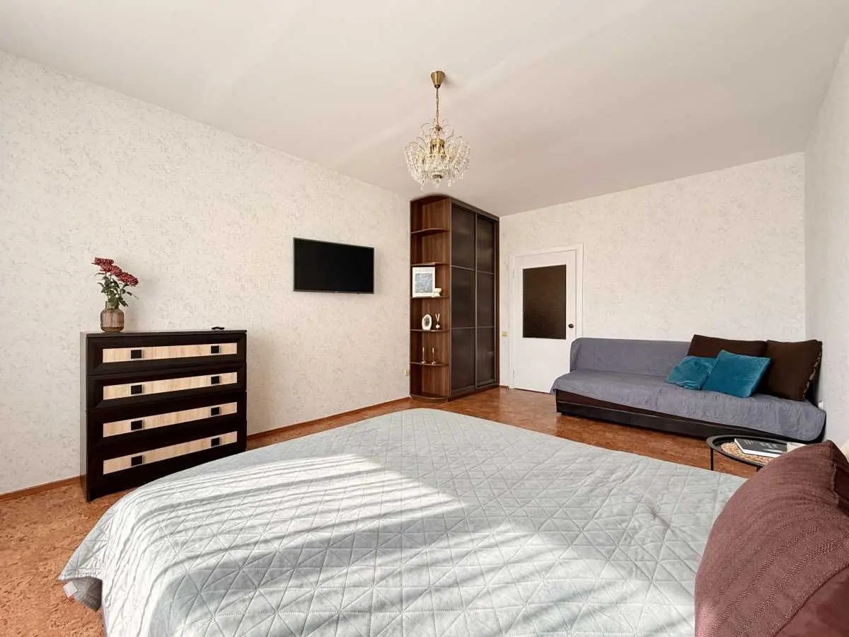 Фото Selling a 1-room apartment, 51.1 sq.m., Boryspilska Street  Kyiv, price: 57500 USD, code 8472
