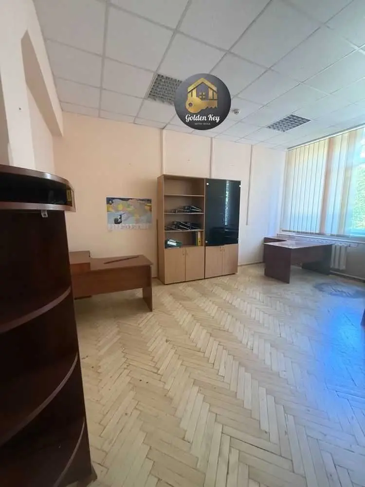 Фото Арендовать офис, Евгения Коновальца ул. (Щорса) 31 Киев в долгосрочную аренду, цена: 12000 UAH, код 8473
