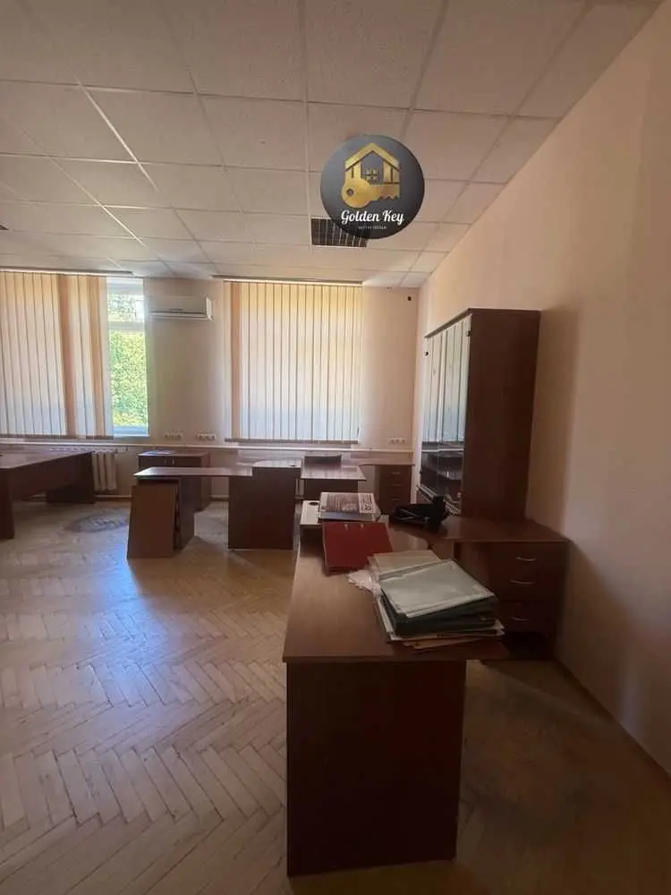 Фото Арендовать офис, Евгения Коновальца ул. (Щорса) 31 Киев в долгосрочную аренду, цена: 12000 UAH, код 8473