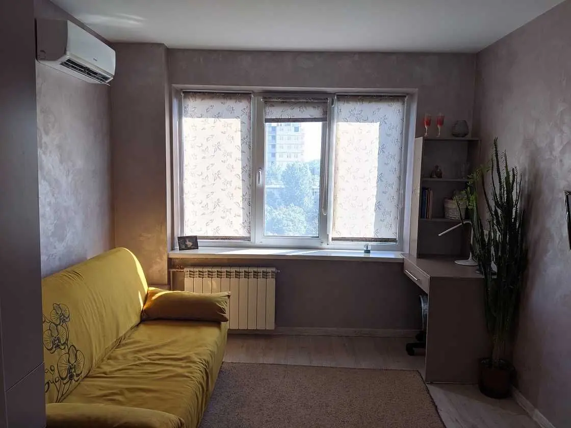 Фото Selling a 3-room apartment, 57 sq.m., Mykoly Mikhnovskoho Boulevard (Druzhby Narodiv Boulevard) 19 Kyiv, price: 70000 USD, code 8476