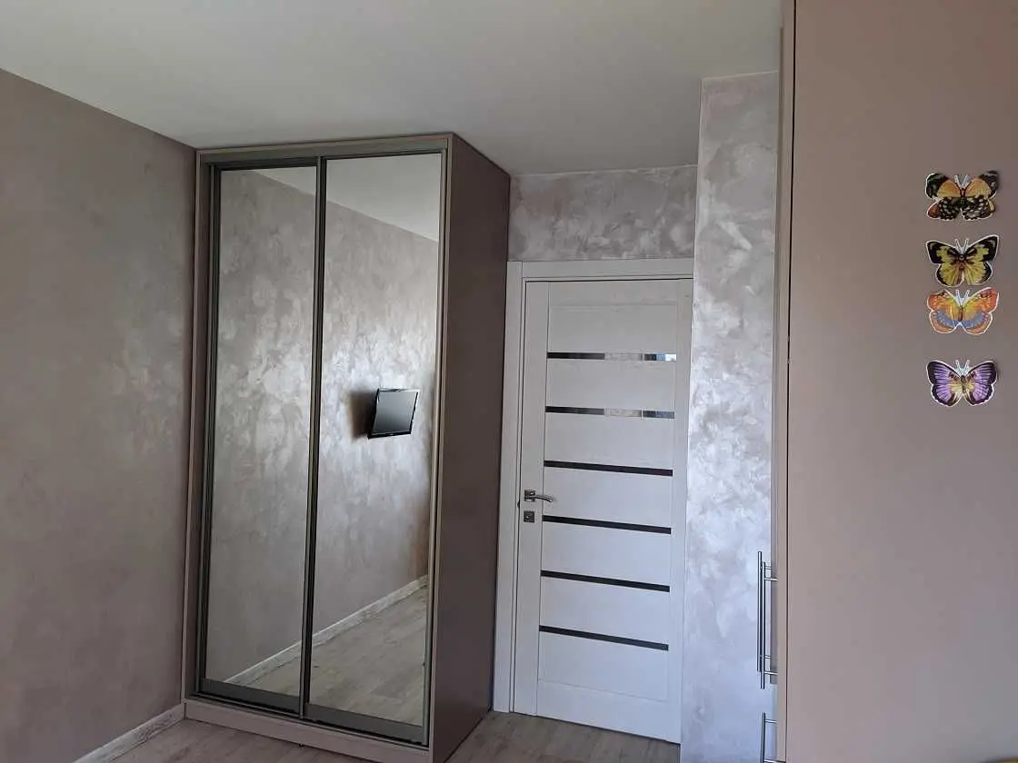 Фото Selling a 3-room apartment, 57 sq.m., Mykoly Mikhnovskoho Boulevard (Druzhby Narodiv Boulevard) 19 Kyiv, price: 70000 USD, code 8476