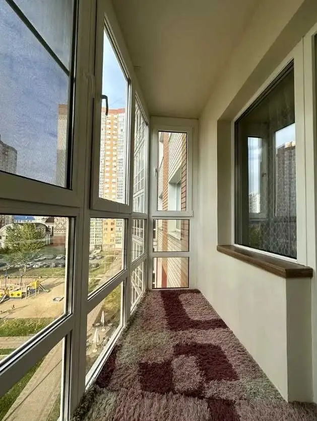 Фото Зняти 1 кімнатну квартиру, Бориса Гмирі вул. 16 Київ в довгострокову оренду, ціна: 15000 UAH, код 8484
