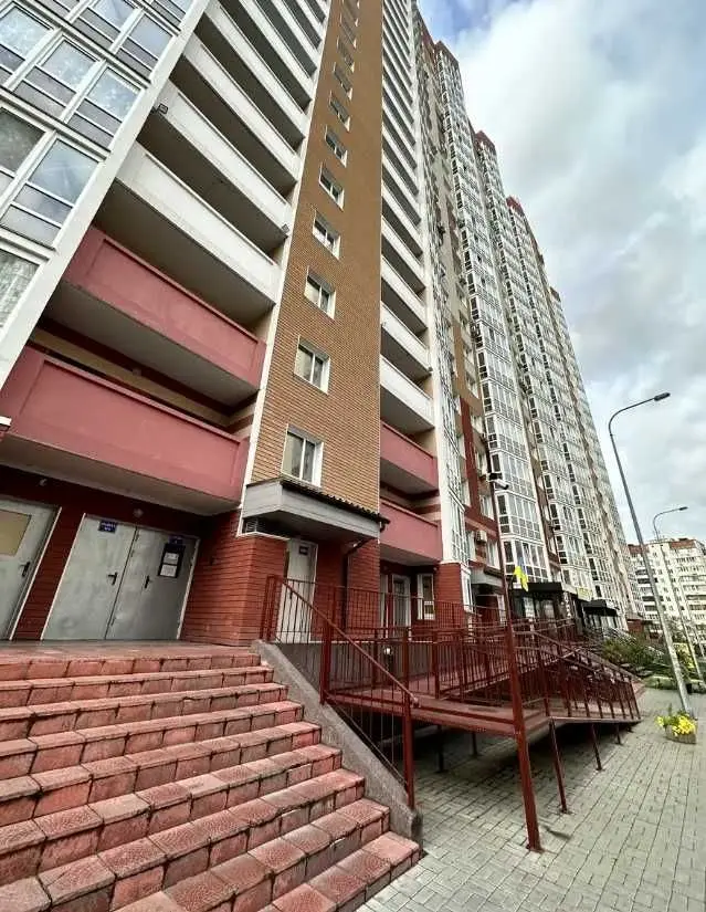 Фото Зняти 1 кімнатну квартиру, Бориса Гмирі вул. 16 Київ в довгострокову оренду, ціна: 15000 UAH, код 8484