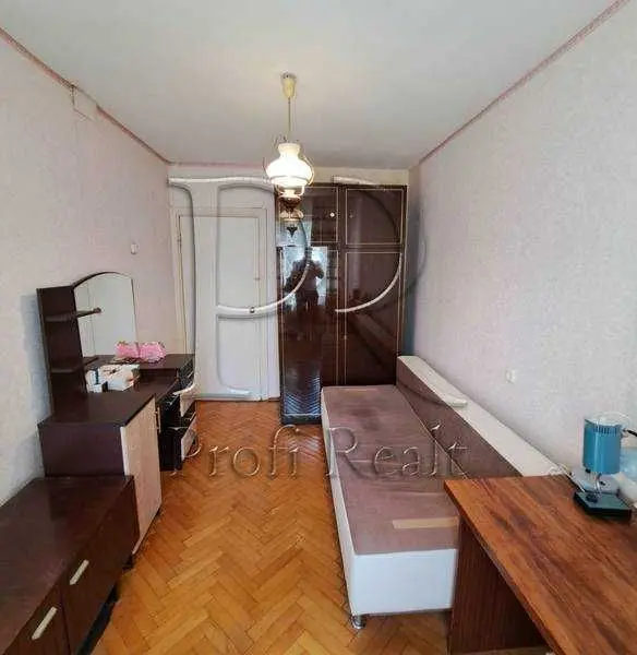 Фото Продаю 2 кімнатну квартиру, 46 кв. м, Дарницький бульв. 7 Київ, ціна: 49000 USD, код 8491