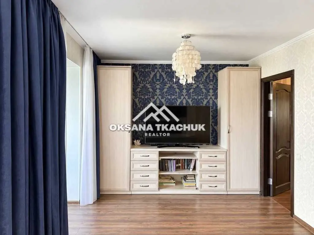 Фото Rent a 3-room apartment, Serzha Lyfaria Street (Oleksandra Saburova Street)  Kyiv for long-term rent, price: 22000 UAH, code 8500