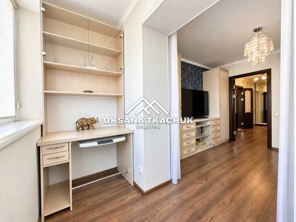 Фото Rent a 3-room apartment, Serzha Lyfaria Street (Oleksandra Saburova Street)  Kyiv for long-term rent, price: 22000 UAH, code 8500