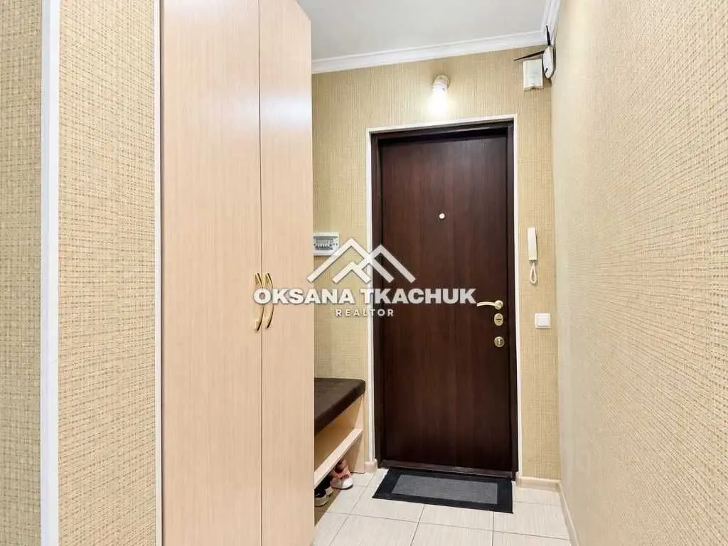 Фото Rent a 3-room apartment, Serzha Lyfaria Street (Oleksandra Saburova Street)  Kyiv for long-term rent, price: 22000 UAH, code 8500