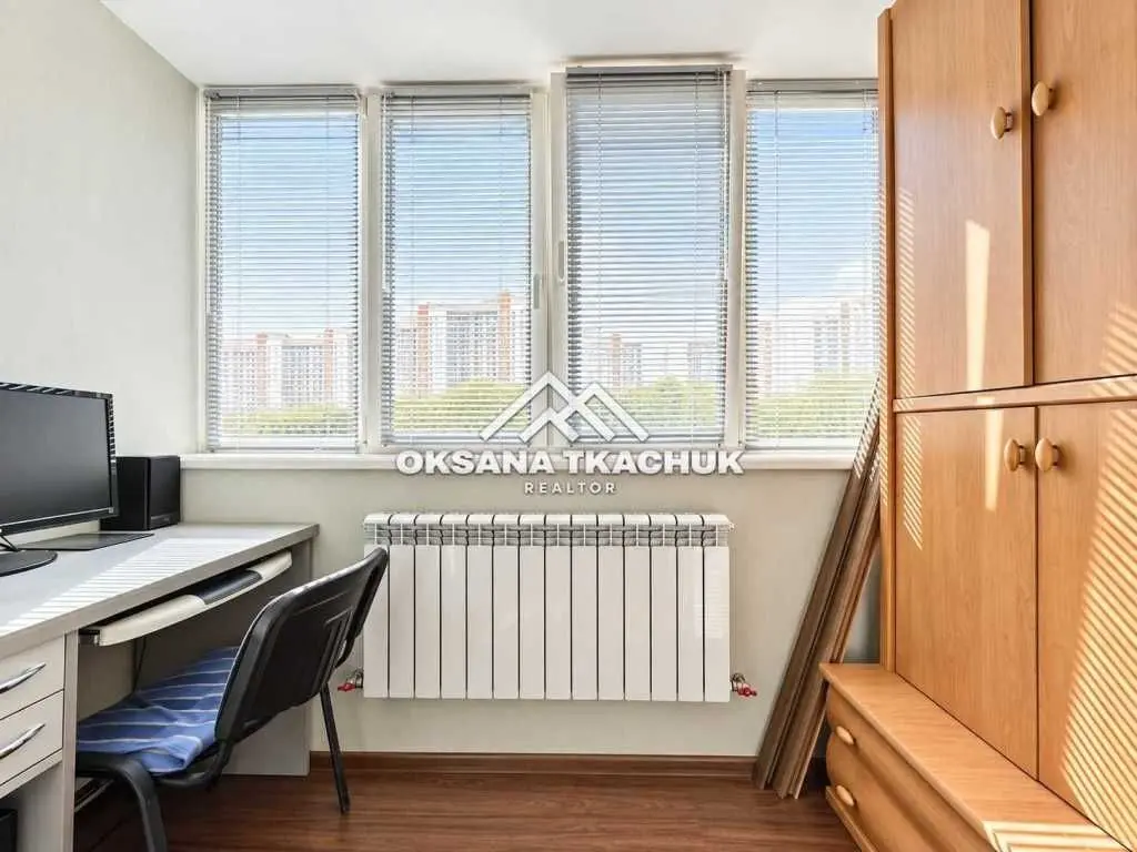 Фото Rent a 3-room apartment, Serzha Lyfaria Street (Oleksandra Saburova Street)  Kyiv for long-term rent, price: 22000 UAH, code 8500