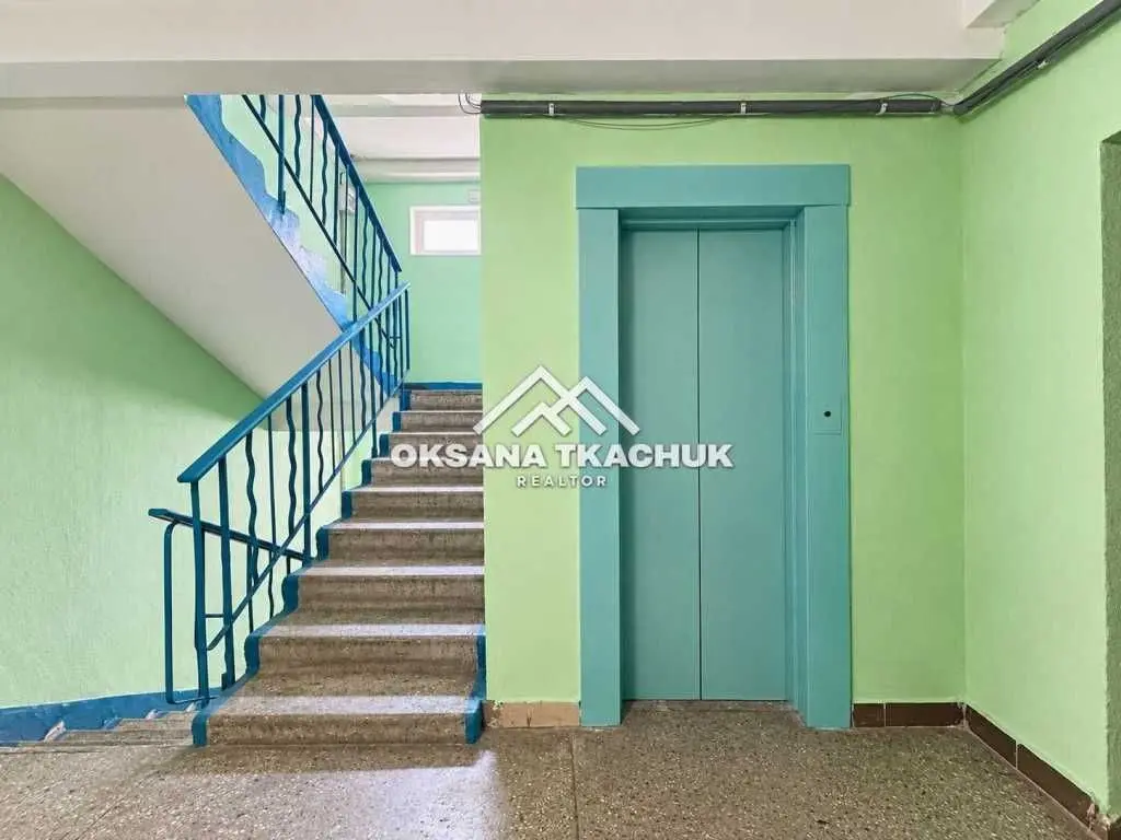 Фото Rent a 3-room apartment, Serzha Lyfaria Street (Oleksandra Saburova Street)  Kyiv for long-term rent, price: 22000 UAH, code 8500