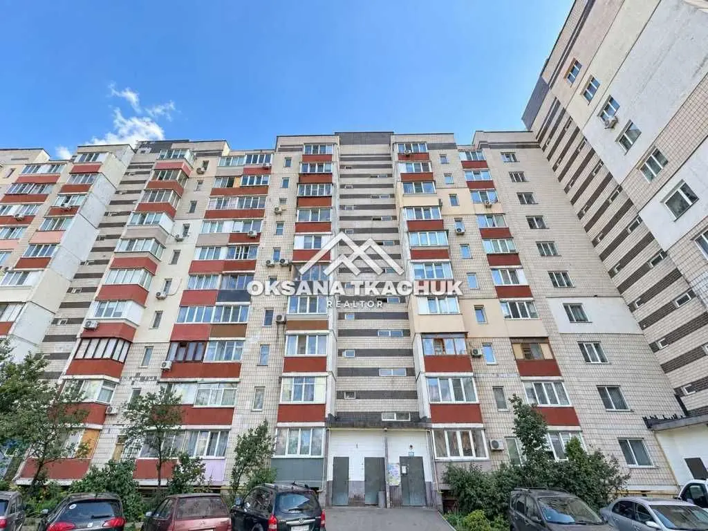 Фото Rent a 3-room apartment, Serzha Lyfaria Street (Oleksandra Saburova Street)  Kyiv for long-term rent, price: 22000 UAH, code 8500