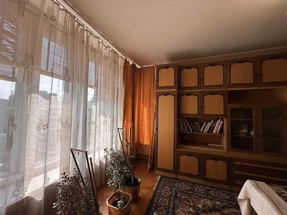 Фото Selling a 3-room apartment, 94 sq.m., Mykhaila Omelianovycha-Pavlenka Street (Suvorova Street) 19 Kyiv, price: 137000 USD, code 8504