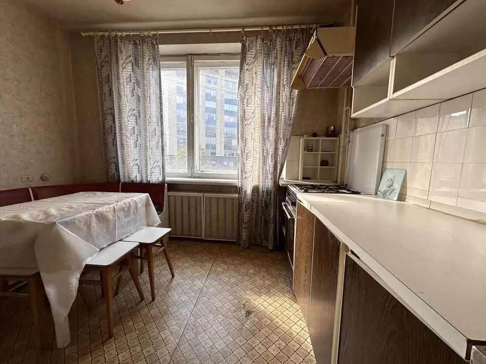 Фото Selling a 3-room apartment, 94 sq.m., Mykhaila Omelianovycha-Pavlenka Street (Suvorova Street) 19 Kyiv, price: 137000 USD, code 8504