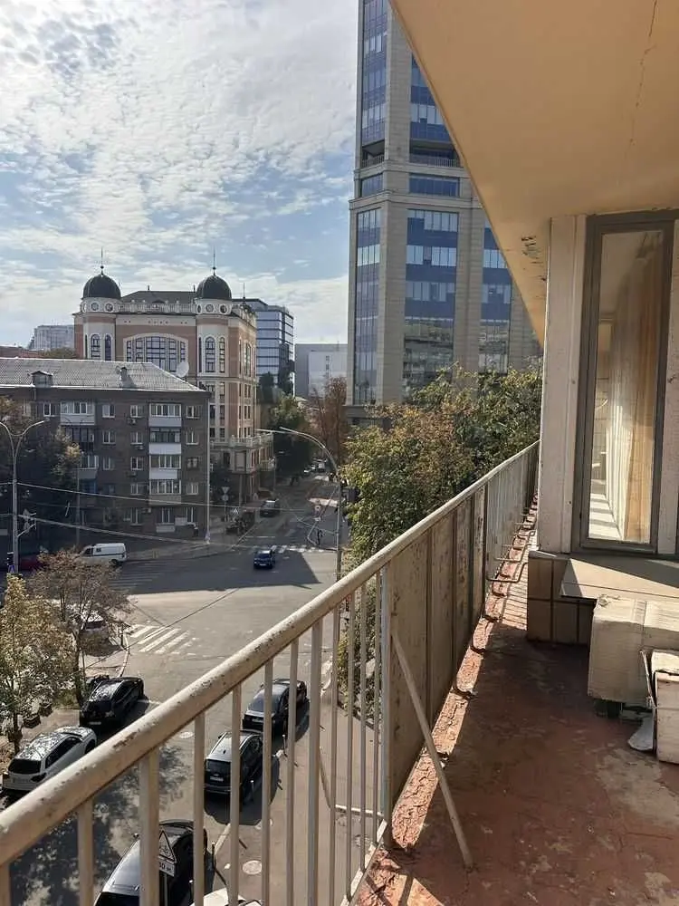 Фото Selling a 3-room apartment, 94 sq.m., Mykhaila Omelianovycha-Pavlenka Street (Suvorova Street) 19 Kyiv, price: 137000 USD, code 8504