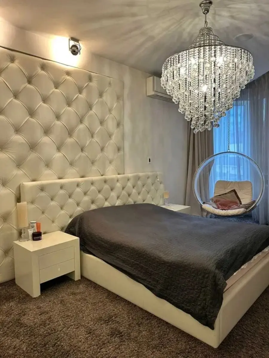Фото Selling a 3-room apartment, 127 sq.m., Vasylia Tiutiunnyka Street (Anri Barbiusa Street) 37/1 Kyiv, price: 335000 $, code 8510