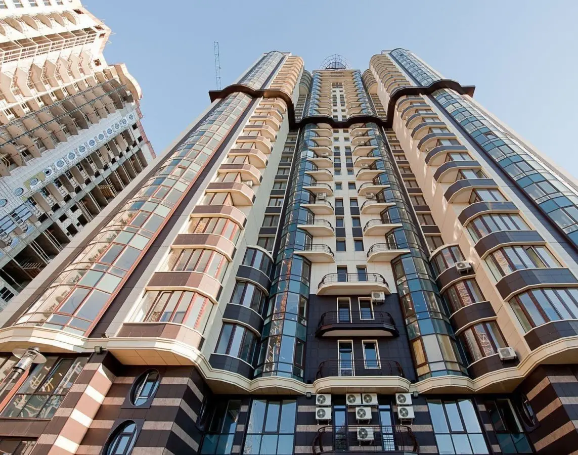 Фото Selling a 3-room apartment, 127 sq.m., Vasylia Tiutiunnyka Street (Anri Barbiusa Street) 37/1 Kyiv, price: 335000 $, code 8510