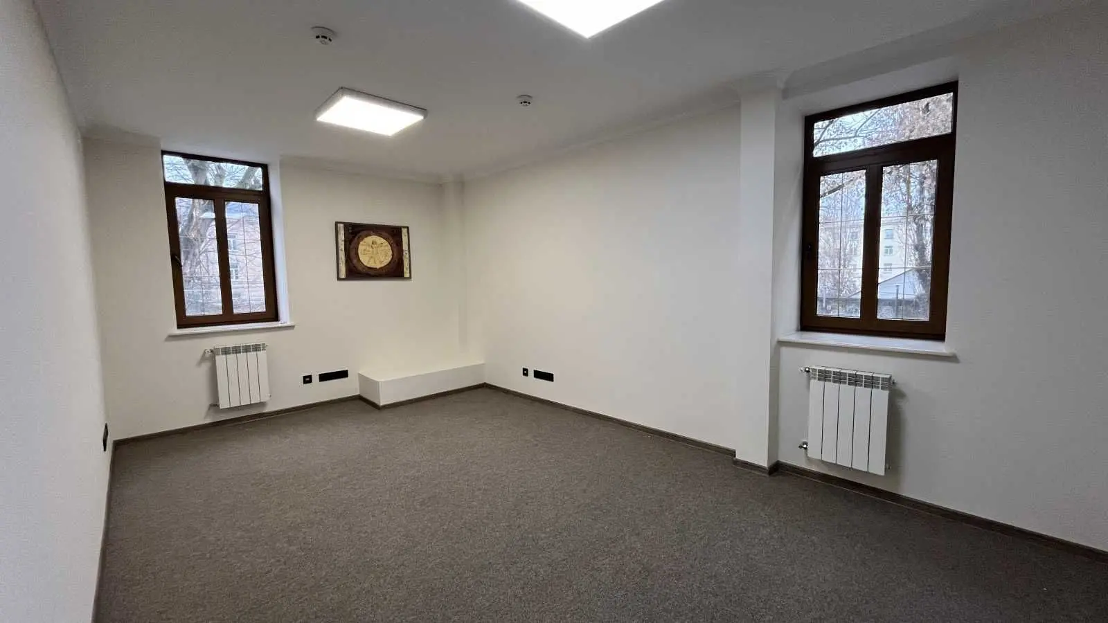 Фото Продаю офіс, 500 кв. м, Володимирська вул.  Київ, ціна: 1500000 USD, код 8513