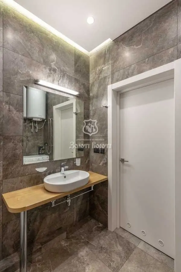 Фото Продаю 1 кімнатну квартиру, 36 кв. м, Євгена Коновальця вул. (Щорса)  Київ, ціна: 120000 USD, код 8518