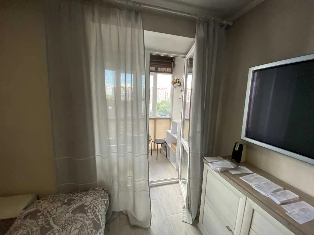 Фото Продаю 1 кімнатну квартиру, 26 кв. м, Свято-Покровська вул.  Гостомель, ціна: 37000 USD, код 8520
