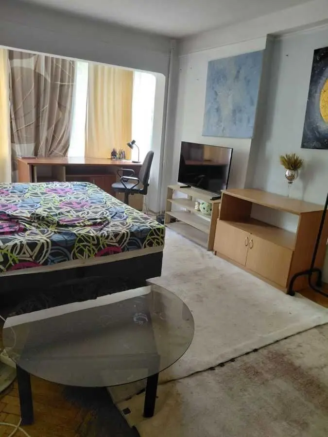 Фото Зняти 3 кімнатну квартиру, Митрополита Василя Липківського вул. (Урицького) 13 Київ в довгострокову оренду, ціна: 19000 UAH, код 8523