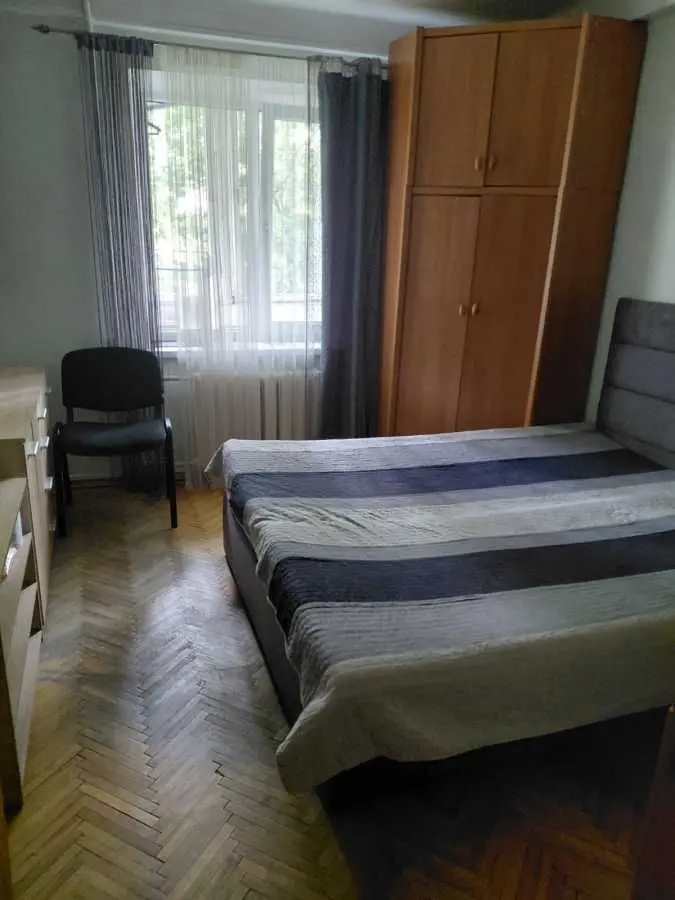 Фото Зняти 3 кімнатну квартиру, Митрополита Василя Липківського вул. (Урицького) 13 Київ в довгострокову оренду, ціна: 19000 UAH, код 8523