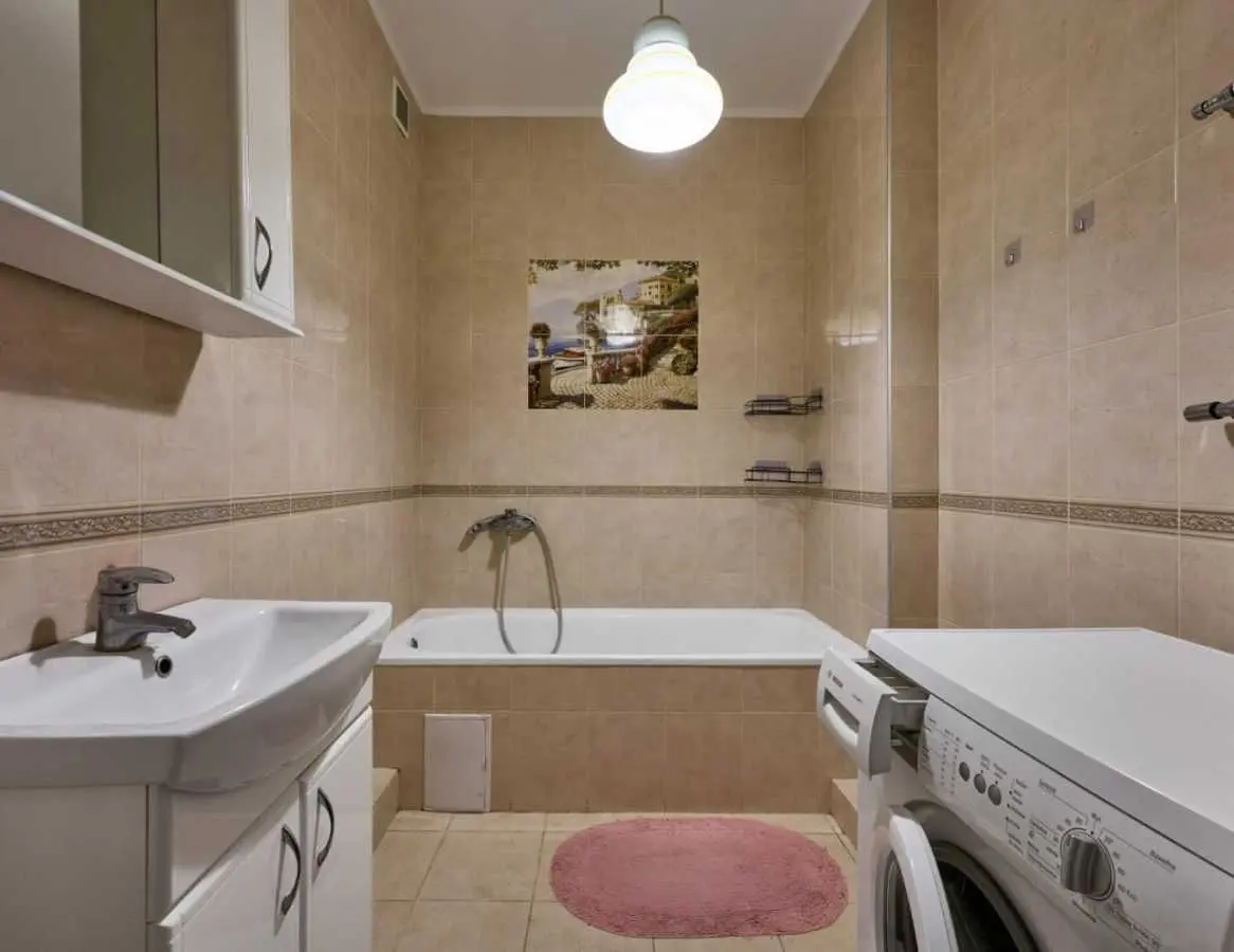 Фото Продаю 2 кімнатну квартиру, 78 кв. м, Уляни Кравченко вул. (Цеткін)  Львів, ціна: 125000 USD, код 8527