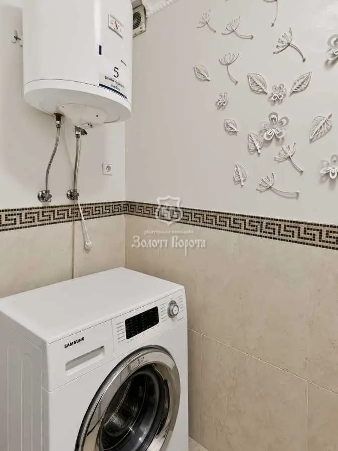 Фото Продаю 3-комнатную квартиру, 136 кв. м, Вышгородская ул. 45/2 Киев, цена: 215000 USD, код 8528