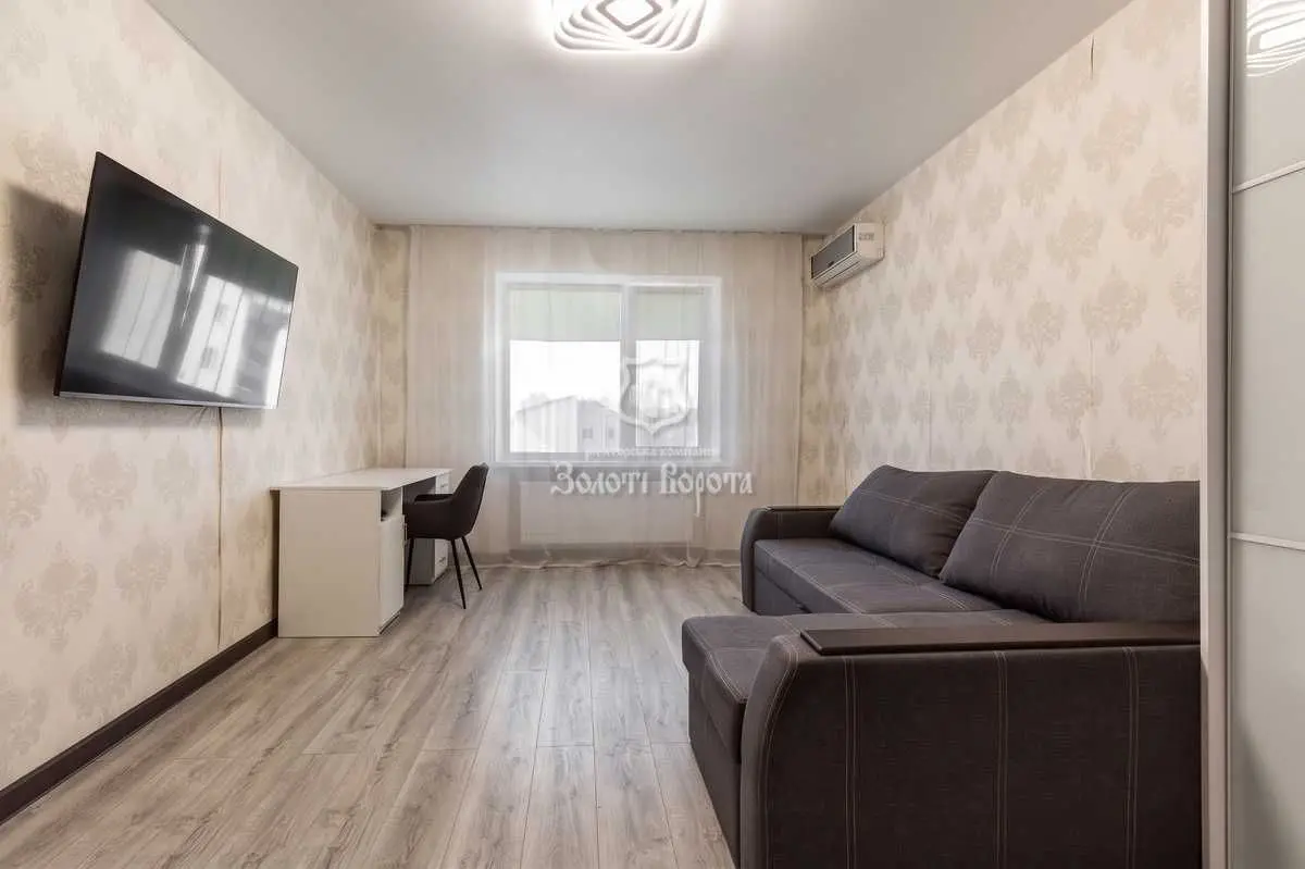 Фото Selling a 2-room apartment, 57 sq.m., Zamiska street  Kriukivshchyna, price: 80000 USD, code 8530