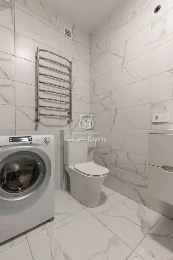 Фото Selling a 2-room apartment, 57 sq.m., Zamiska street  Kriukivshchyna, price: 80000 USD, code 8530