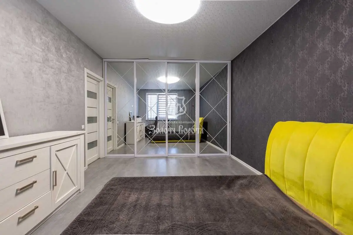 Фото Продаю 2 кімнатну квартиру, 60.7 кв. м, Боголюбова вул. 41 Софіївська Борщагівка, ціна: 86000 USD, код 8531