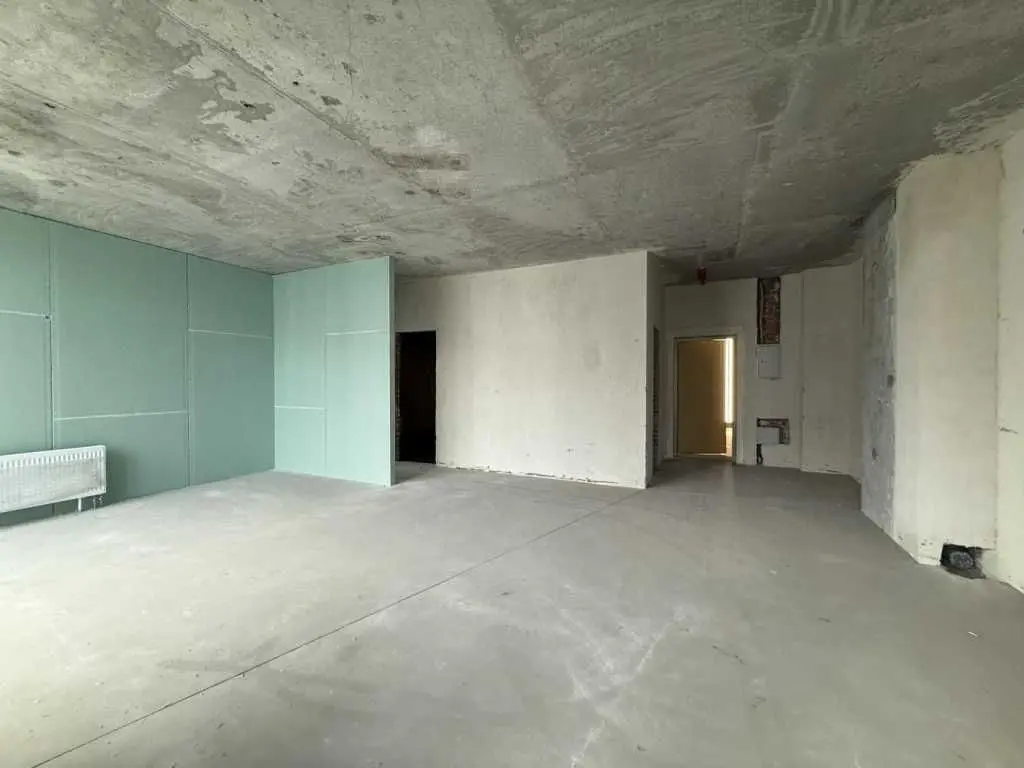 Фото Selling a 2-room apartment, 82.9 sq.m., Andriia Verkhohliada Street (Mykhaila Drahomyrova Street)  Kyiv, price: 254000 USD, code 8537