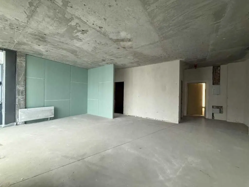 Фото Selling a 2-room apartment, 82.9 sq.m., Andriia Verkhohliada Street (Mykhaila Drahomyrova Street)  Kyiv, price: 254000 USD, code 8537