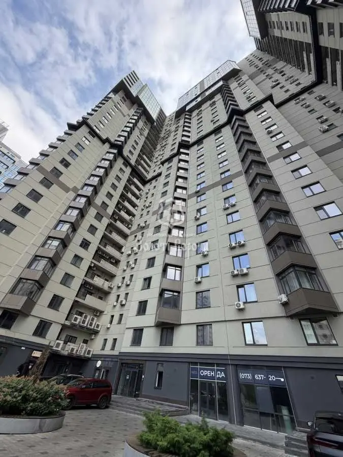 Фото Продаю 1-комнатную квартиру, 39 кв. м, Андрія Верхогляда ул. (Михаила Драгомирова) 14а Киев, цена: 94000 USD, код 8552