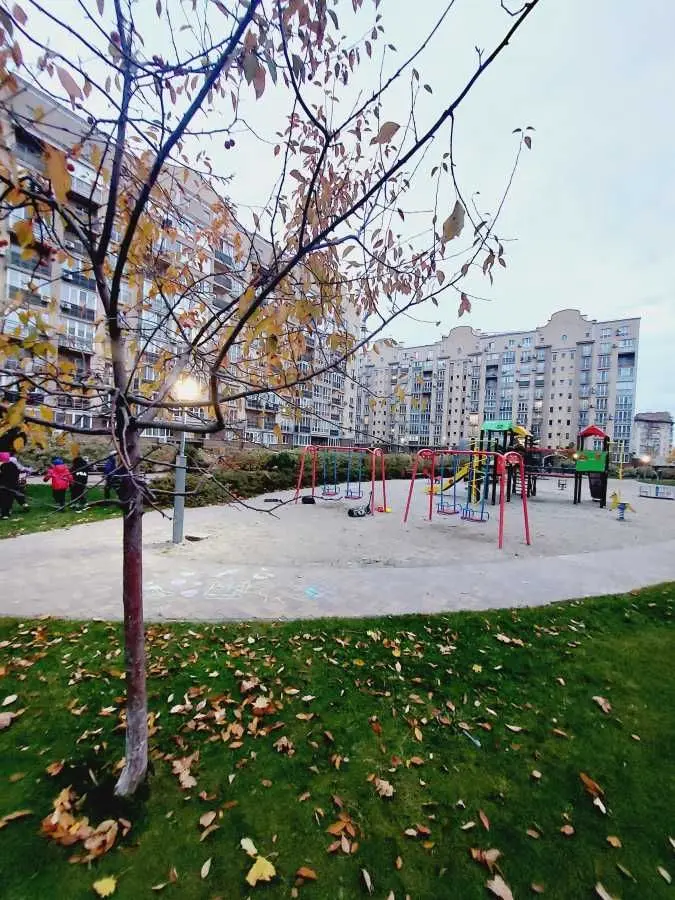 Фото Зняти 3 кімнатну квартиру, Метрологічна вул.  Київ в довгострокову оренду, ціна: 27000 UAH, код 8555