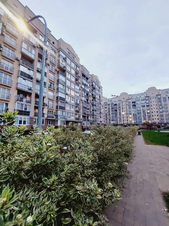 Фото Зняти 3 кімнатну квартиру, Метрологічна вул.  Київ в довгострокову оренду, ціна: 27000 UAH, код 8555