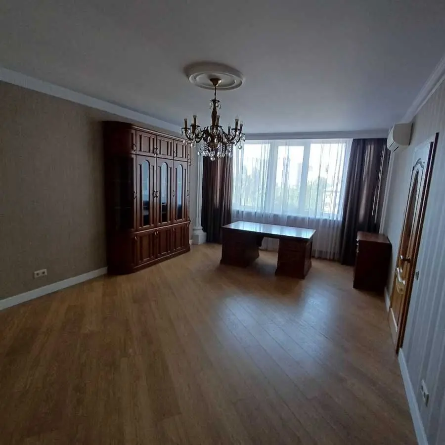 Фото Продаю 3-комнатную квартиру, 103.7 кв. м, Михайла Дерегуса ул.  Киев, цена: 228000 USD, код 8556