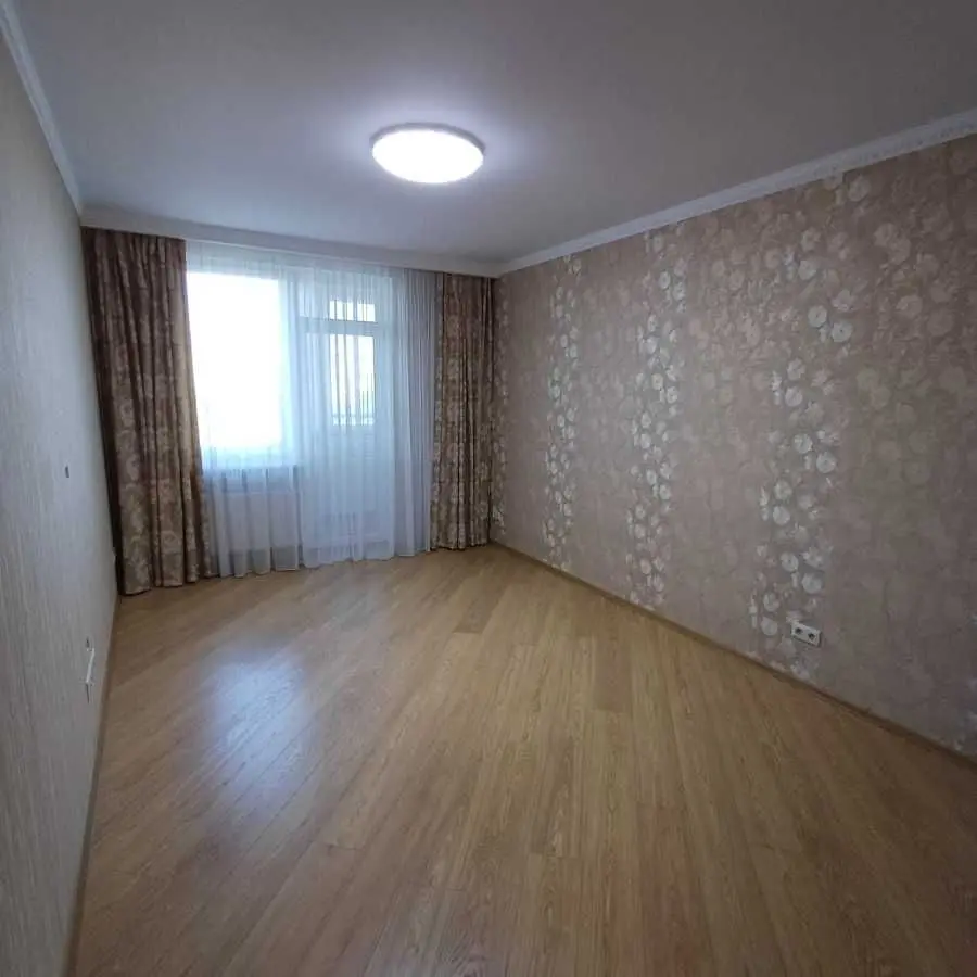 Фото Продаю 3-комнатную квартиру, 103.7 кв. м, Михайла Дерегуса ул.  Киев, цена: 228000 USD, код 8556