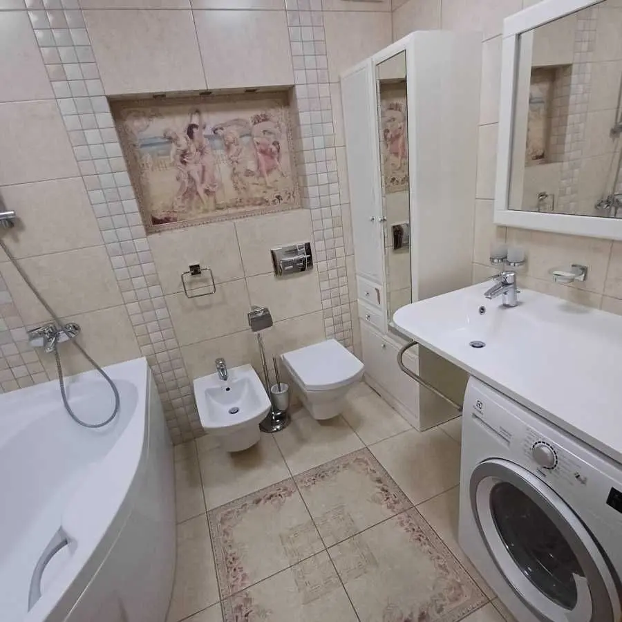 Фото Продаю 3-комнатную квартиру, 103.7 кв. м, Михайла Дерегуса ул.  Киев, цена: 228000 USD, код 8556