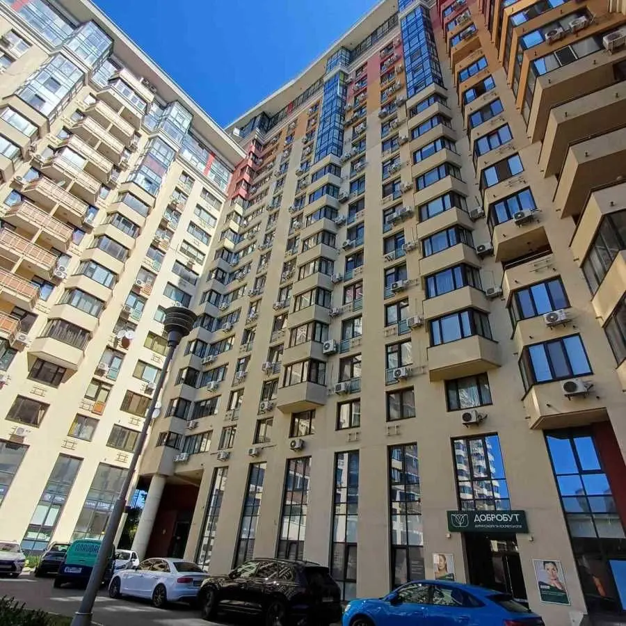 Фото Продаю 3-комнатную квартиру, 103.7 кв. м, Михайла Дерегуса ул.  Киев, цена: 228000 USD, код 8556