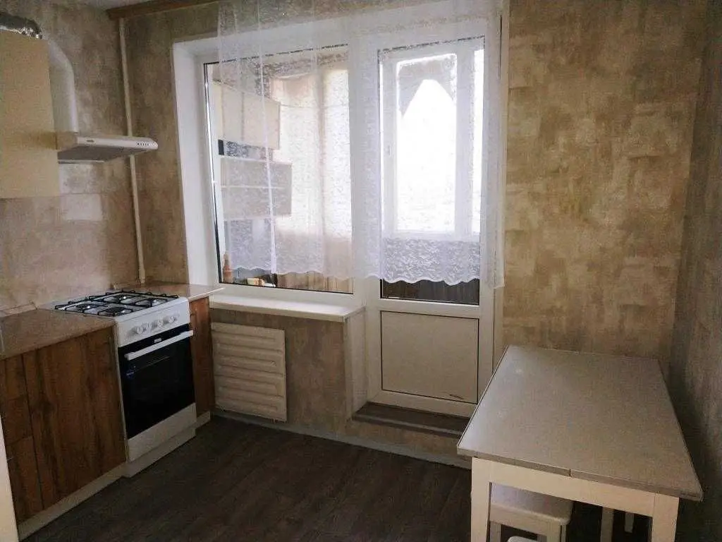 Фото Зняти 1 кімнатну квартиру, Березняківська вул. 16 Київ в довгострокову оренду, ціна: 10000 UAH, код 8561
