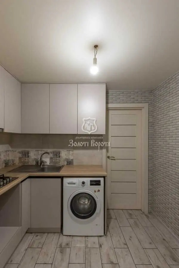 Фото Selling a 2-room apartment, 46.6 sq.m., Ivana Vyhovskoho street (Marshala Hrechka Street) 24в Kyiv, price: 75000 USD, code 8562